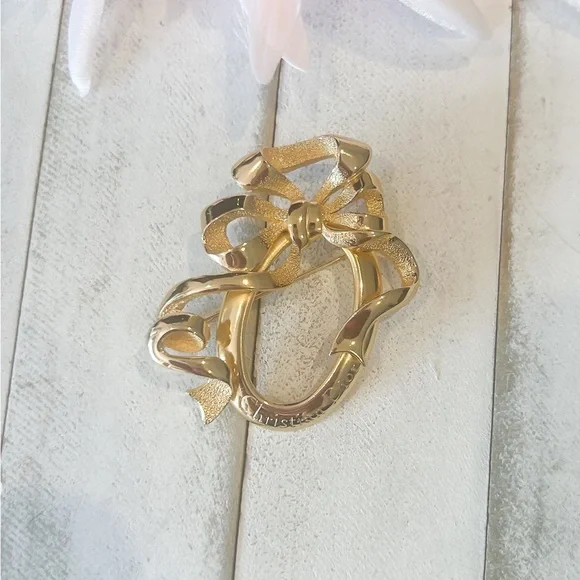 Authentic Dior Gold Ribbon Bow Brooch, 1980’s Vintage Brooch, designer jewelry - Picture 3 of 13